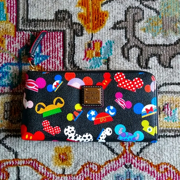Dooney & Bourke Handbags - final $ Disney park Dooney & Bourke Earhart wallet